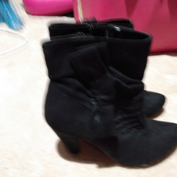 boots - Picture 4 of 7